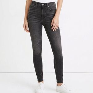 Madewell 10" High-Rise Skinny Jeans in Lunar Wash - Size 28T (Tall)